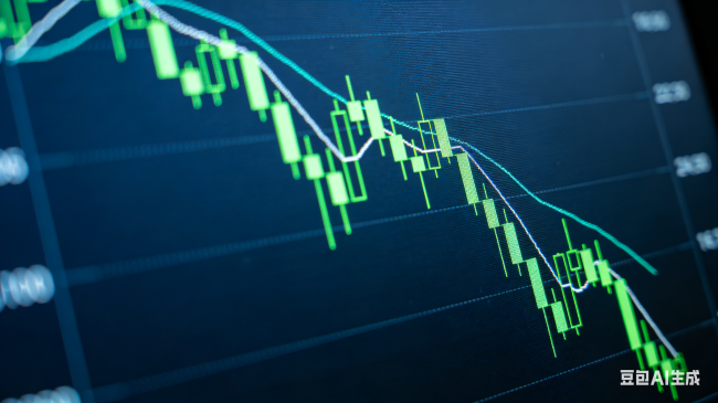 跌懵了！蒸发百亿，股东集体套现，知名饮料巨头暗藏“致命危机”？