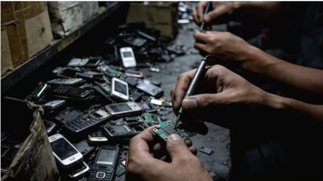 报废机江湖野战：内存比黄金“值钱”的100天