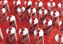 飞天茅台提价：一场迟到8年的价值回归