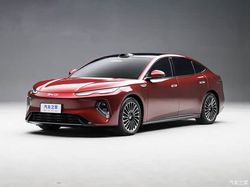 比亚迪海豹 08 重磅首发！免购置税 +300km 纯电续航，插混界新卷王来了