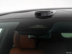 日本民众高喊高市政权下台 抗议修宪企图