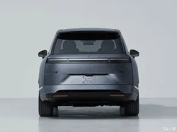 人大中戏羽绒服意外走红全网！高校文创如何成为冬日顶流？深度揭秘背后热销真相与潮流密码