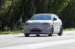 重磅！新款雷诺梅甘娜 E-Tech 谍照流出，外观续航双升级，法系电动要逆袭