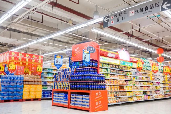 又亏3个亿，股价大跌，连换4任CEO，“超市之王”的烂摊子没救了？