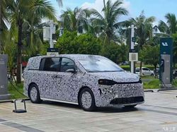 鸿蒙智行首款 MPV 终于来了！硬刚腾势 D9，明年上半年上市，能否颠覆 MPV 格局