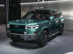 22 万起！方程豹钛 7 EV 闪充版 4.29 上市，755km 续航 + 闪充，性价比如何