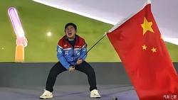 请别“捧杀”张雪