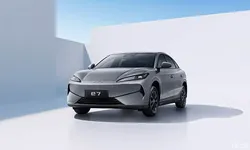 在抖音上买了两块手表，都是假货