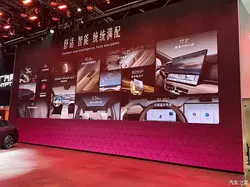 博通(AVGO.US)与苹果签署多年期定制ASIC协议至2031年：盘前股价上涨，20%年收入基本盘可见度提升