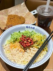连环舆情突袭，遇见小面招牌蒙尘