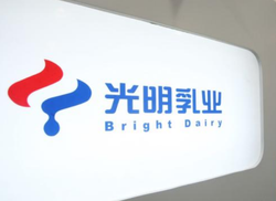光明乳业董事长黄黎明辞职，继任者能否扭转业绩颓势？