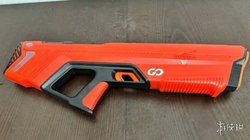 为博流量毫无底线！美男子驾车高压水枪扫射流浪汉，残忍画面曝光全网怒斥，人性何在