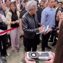 黄仁勋最喜欢的显卡是GTX 1080 Ti：它改变了一切