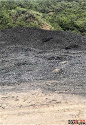 山西古交：临时矸石场沦为永久排污点， 非法占地、违规污染亟待整治