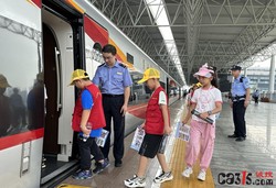 别拿孩子冒险！网上疯传的“儿童独自坐高铁攻略”全是坑