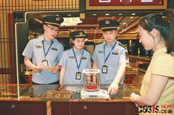 北京东城区市场监管部门开展黄金市场计量器具检查