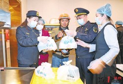 北京西城区市场监管局开展外卖餐饮食品专项检查