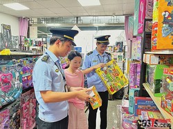 浙江衢州市衢江区市场监管局开展儿童用品安全检查