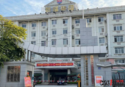 广西大新县：网友举报新振锰业排污被查 责任人被控制（图）