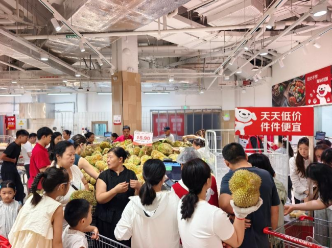 榴莲15.9元/斤、梭子蟹29.9元/斤起,京东折扣超市周年庆首日人气爆棚