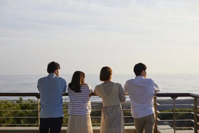 4个00后,估值4000亿