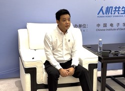 对话｜众擎创始人赵同阳：人形机器人单台成本已降至十万元以下
